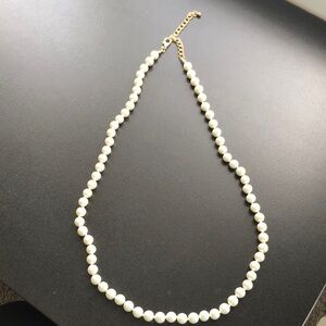 Long Pearl-like necklace